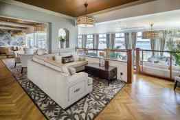 Somerville Hotel