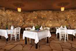 Coral Beach Hotel & Resort Dining Area