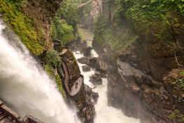 Pailon del Diablo Waterfall