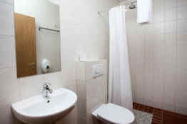 Alfheimar Hotel • Bathroom