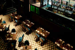 Hotel Indigo Liverpool Dining Area