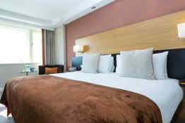 Hilton London Metropole • Guestroom