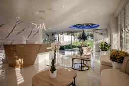 Mirage Bleu Hotel
