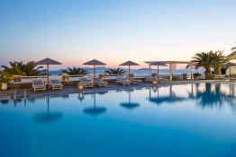 Manoulas Beach Resort Hotel