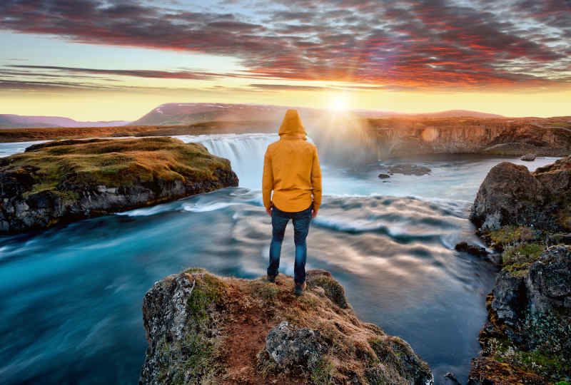 Vacation & Flight Deals to Iceland 2024