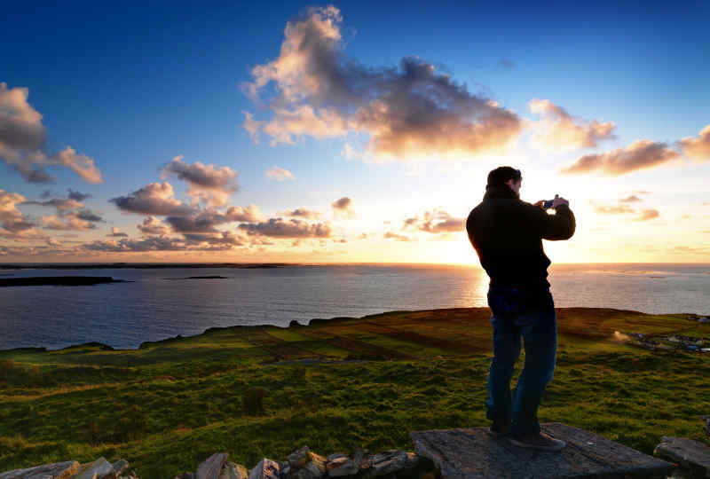 Partially Escorted Tours Vacation & Flight Deals to Northern Ireland 2024