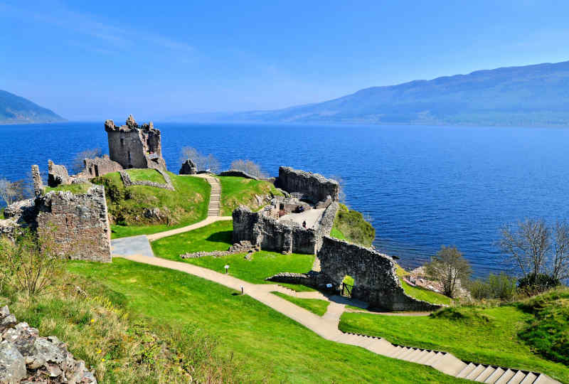 Visit Urquhart Castle in Loch Ness like Claire & Frank