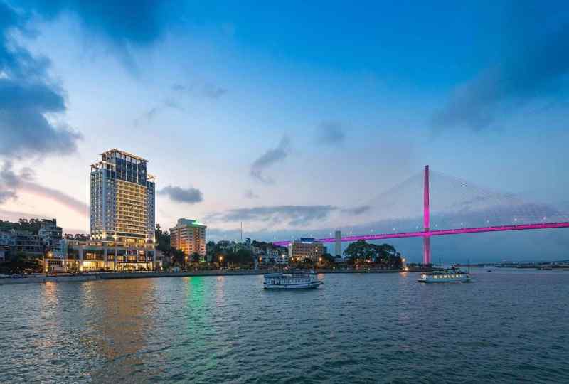 HaLong Plaza Hotel Exterior