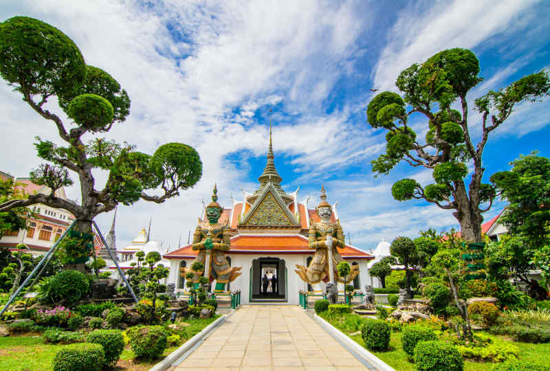 Wat Arun in Bangkok, Thailand