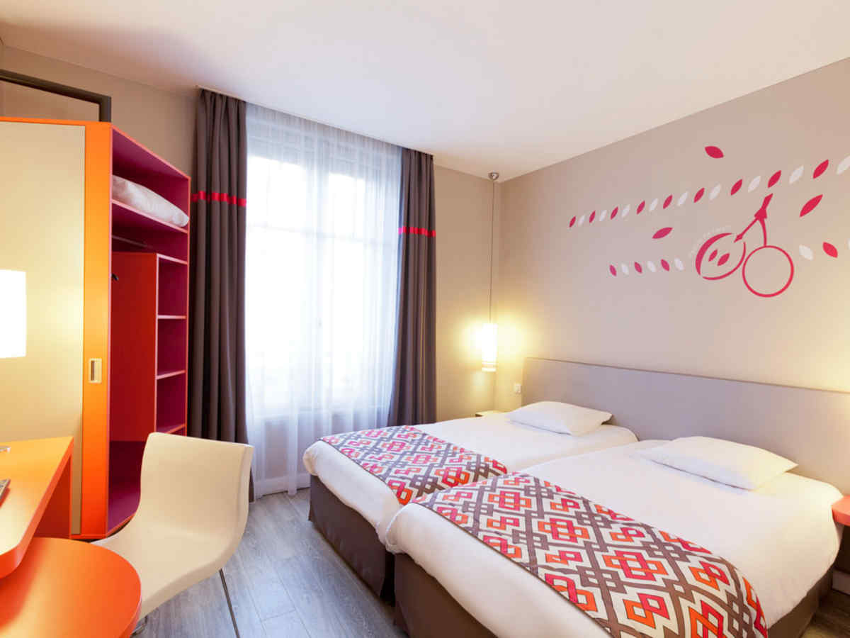 Ibis account. Ибис отель. Отель ibis Style. Ibis Hotel Styles Center. Отель ibis Styles Республика Молдова.