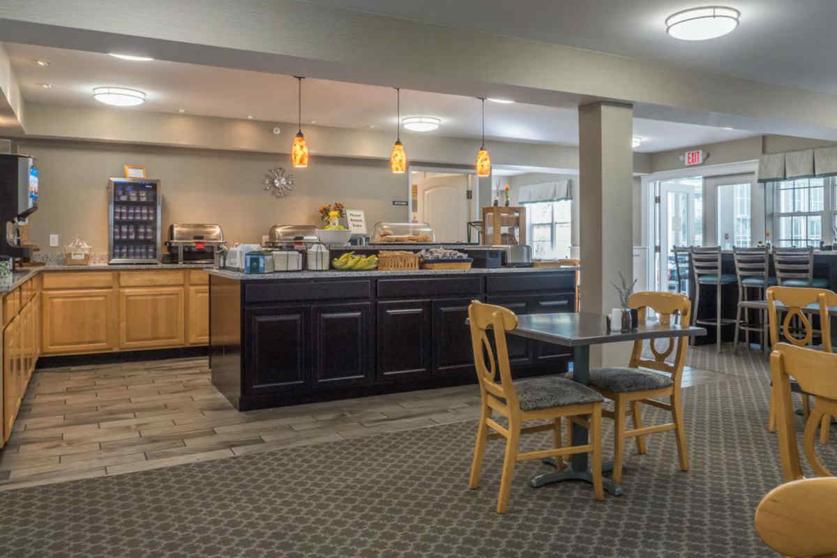 Acadia Inn, Bar Harbor | GreatValueVacations.com