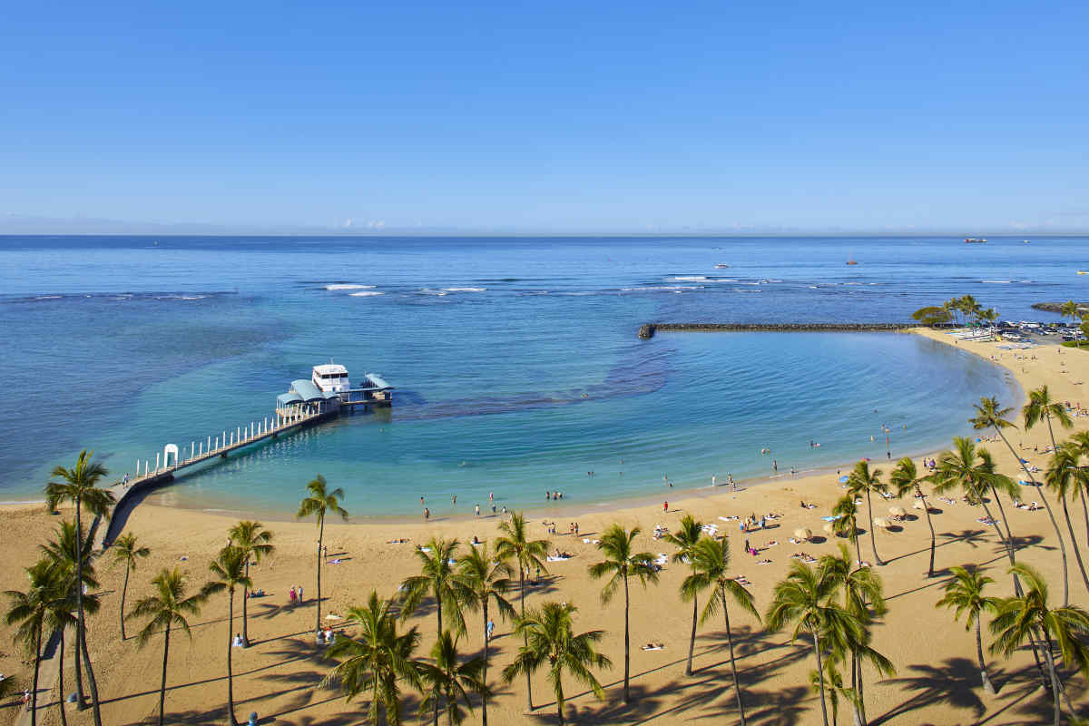 Hilton Hawaiian Village Waikiki Beach Resort in Honolulu, the United States  from $192: Deals, Reviews, Photos