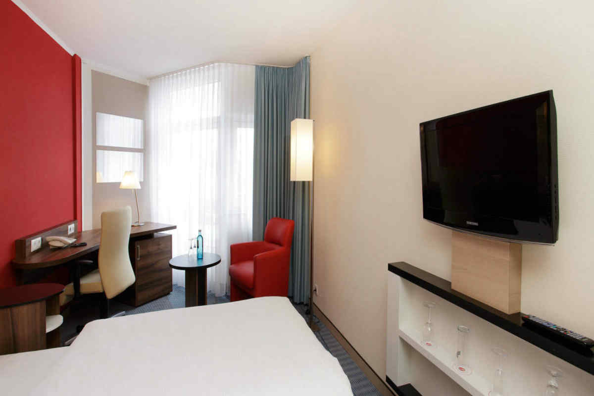 ramada-bruehl-koeln-rhineland-greatvaluevacations