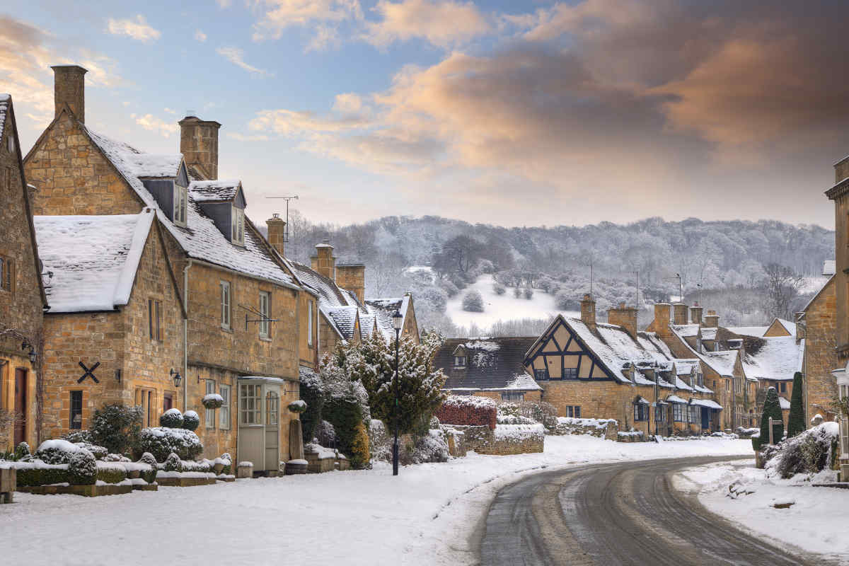 Vacation Package to the Cotswolds Christmas in the Cotswolds Vacation