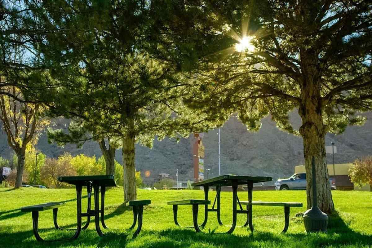 moab-valley-inn-conference-center-moab-greatvaluevacations
