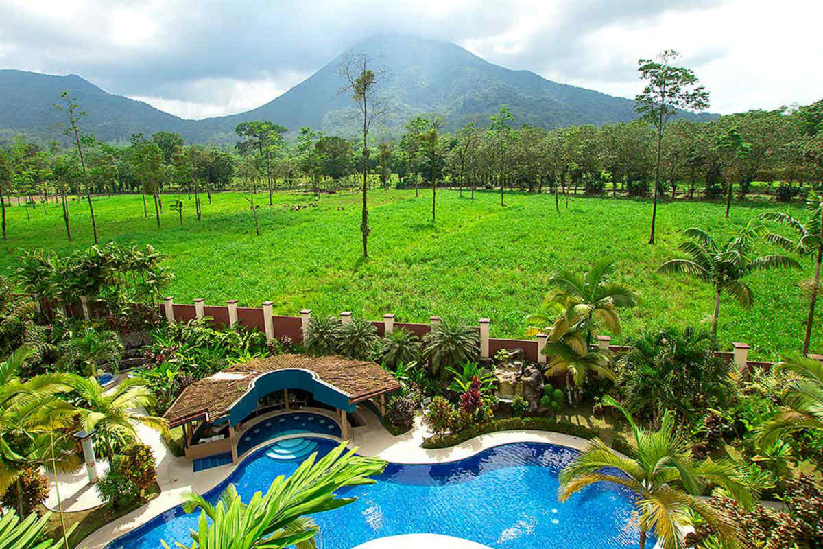 Hotel Magic Mountain La Fortuna Fortuna Greatvaluevacations Com