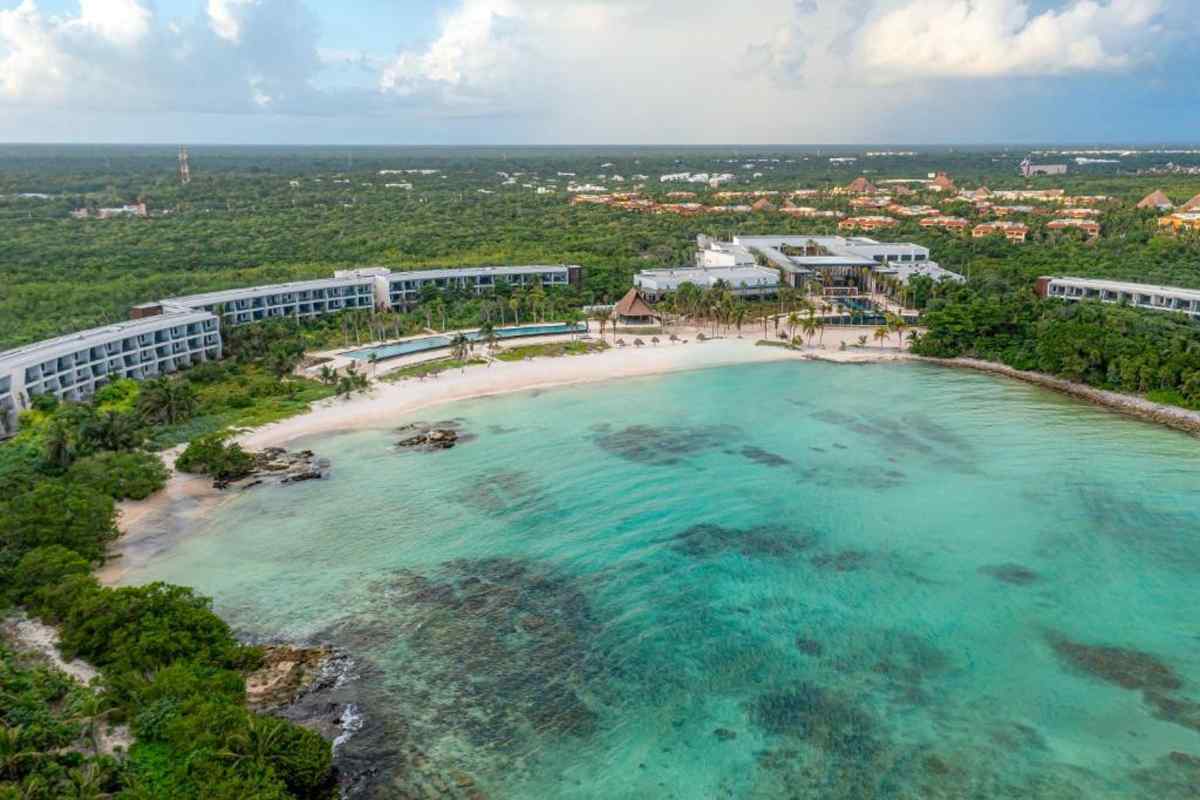 Live aqua beach resort tulkal riviera maya