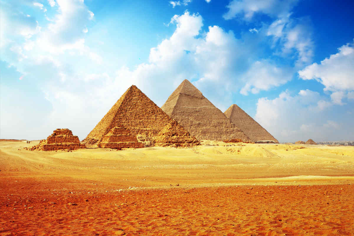 Vacation Packages to Greece & Egypt w/ Flight & Hotel