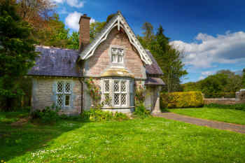 Cottage House • Killarney National Park