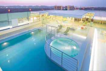 Ayla Hotel Al Ain Rooftop Pool