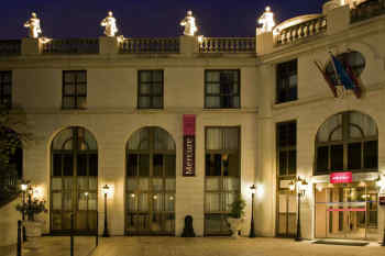 Hotel Mercure Paris Gobelins Place d'Italie • Exterior