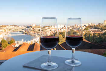 Delicious wine tasting in Portugal