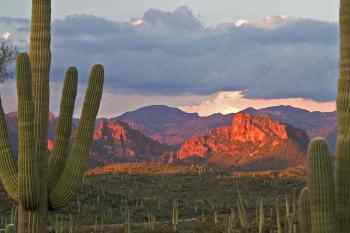 Lit Roblas Butte in Superstition Wilderness near Phoenix