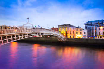 Ha'penny Bridge in Dublin, Ireland