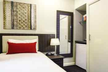 ibis Styles Kingsgate Hotel