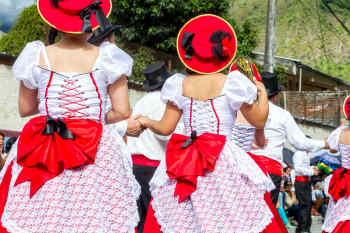 Women in traditional dress