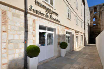 Jupiter Heritage Hotel Entrance