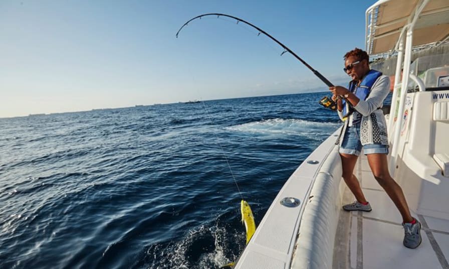 Which Yacht Company is Perfect for Deep Sea Fishing in Dubai