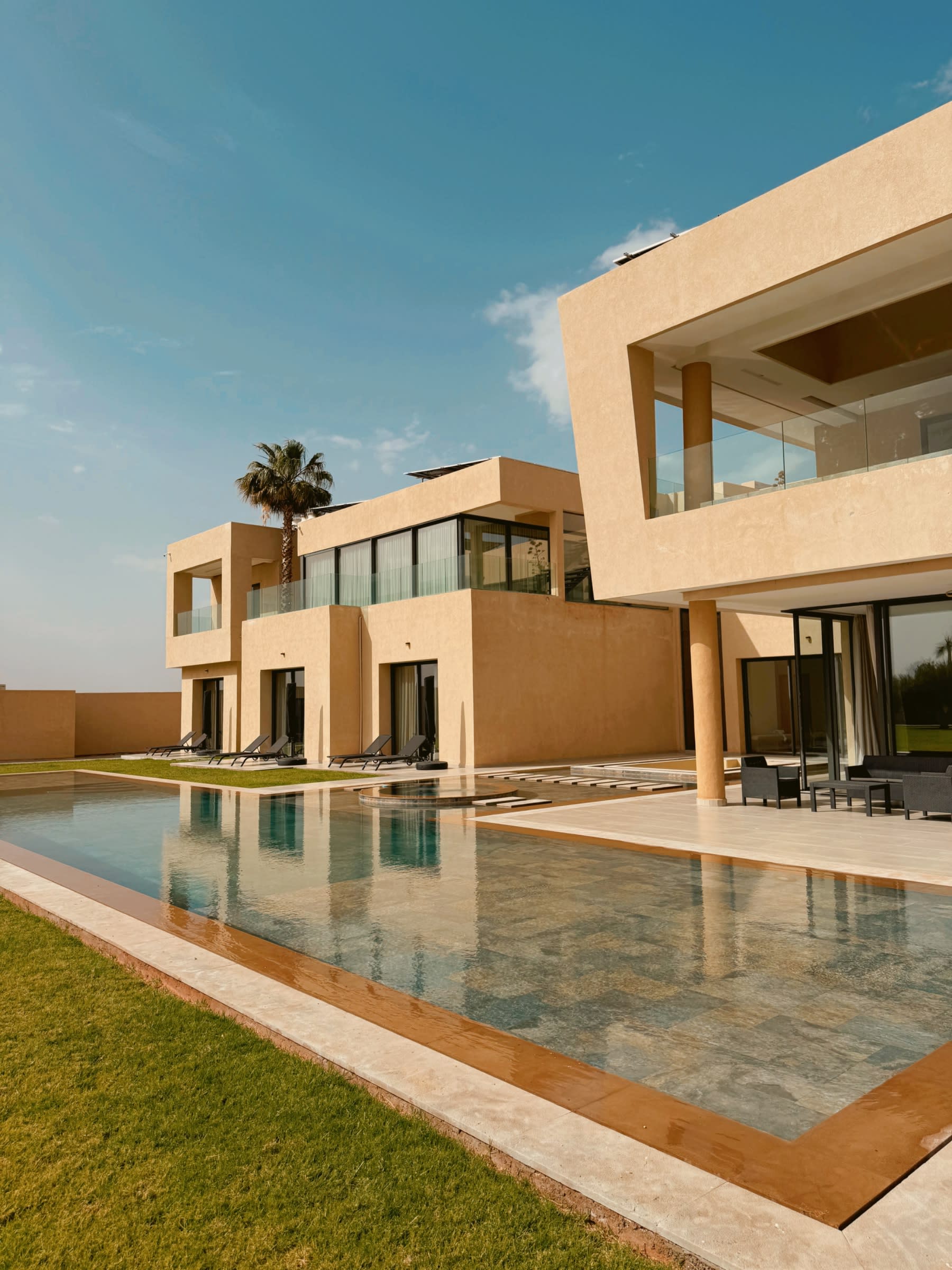 Villa Omany