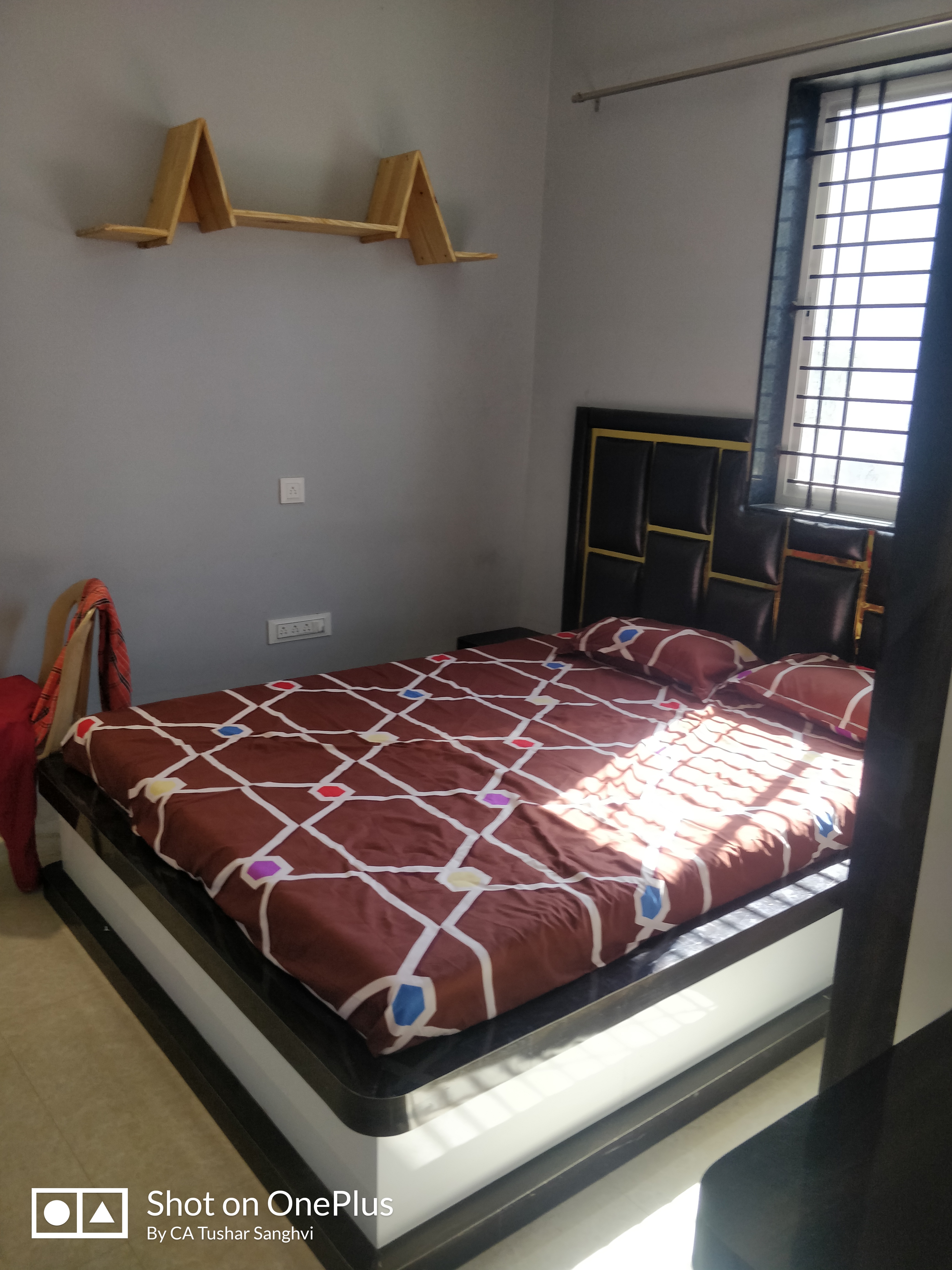 Bed n Cabinets