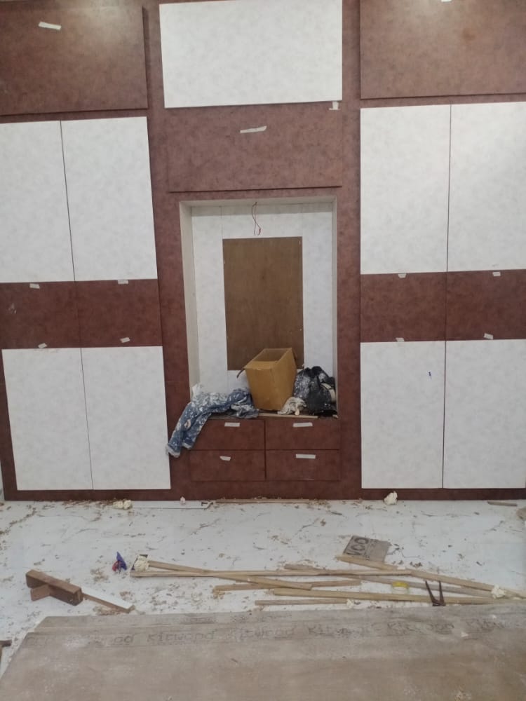 Bed n Cabinets