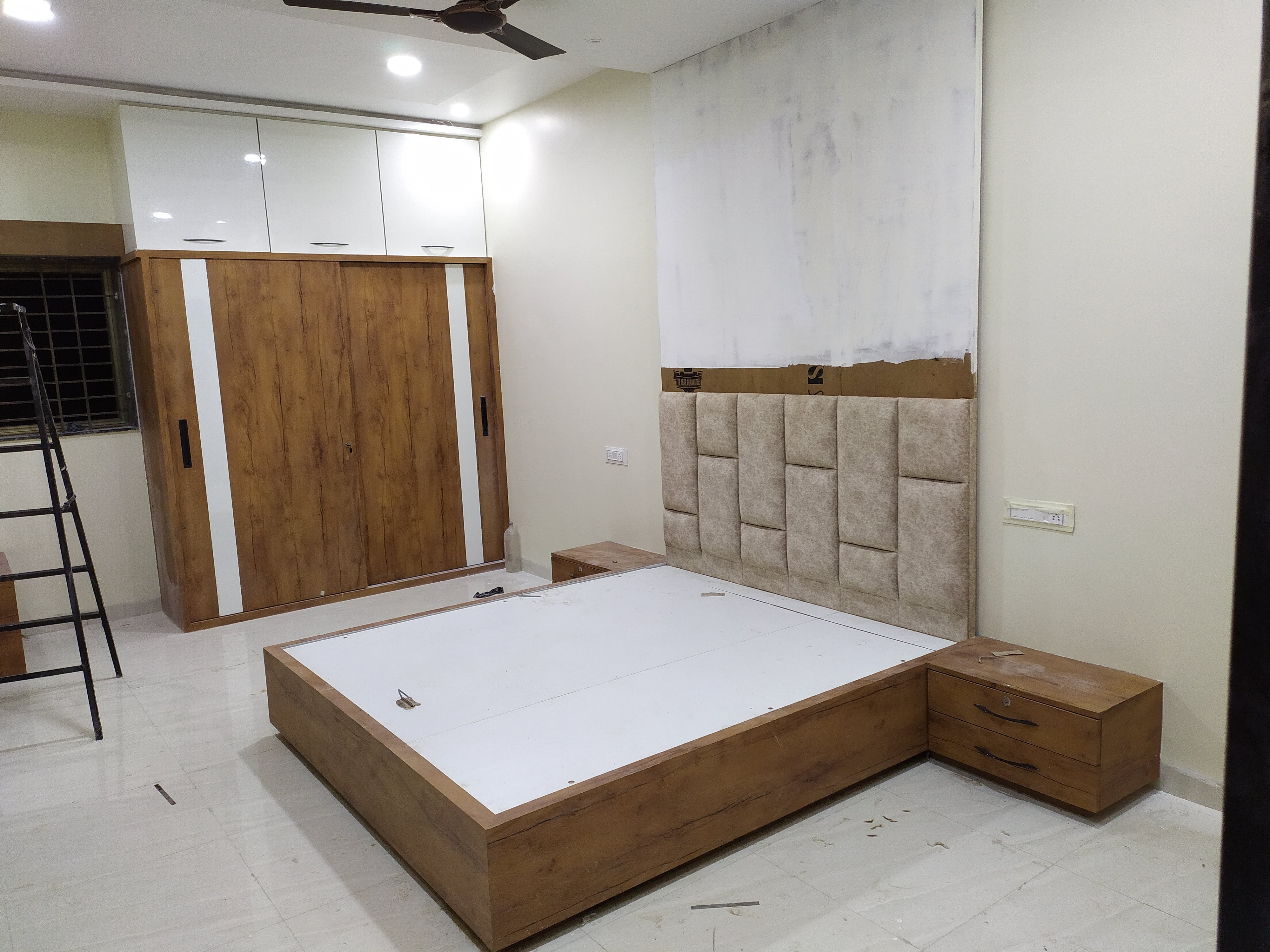 Bed n Cabinets