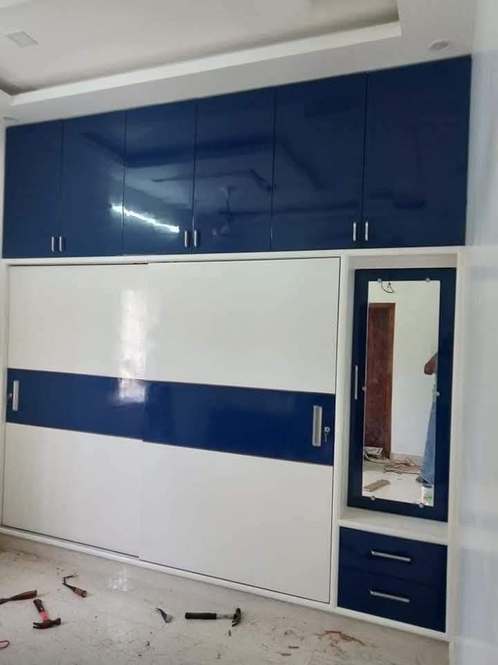Bed n Cabinets