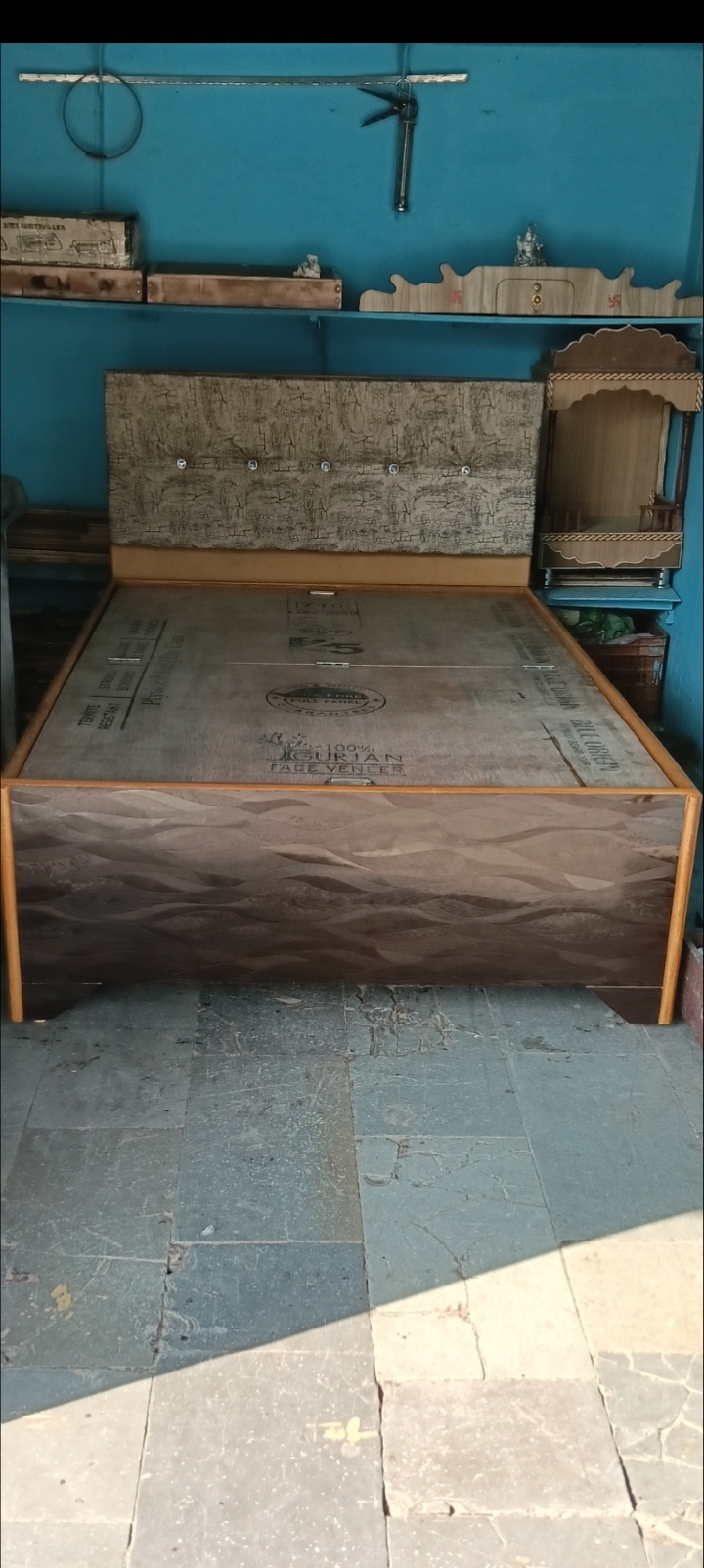 Bed n Cabinets