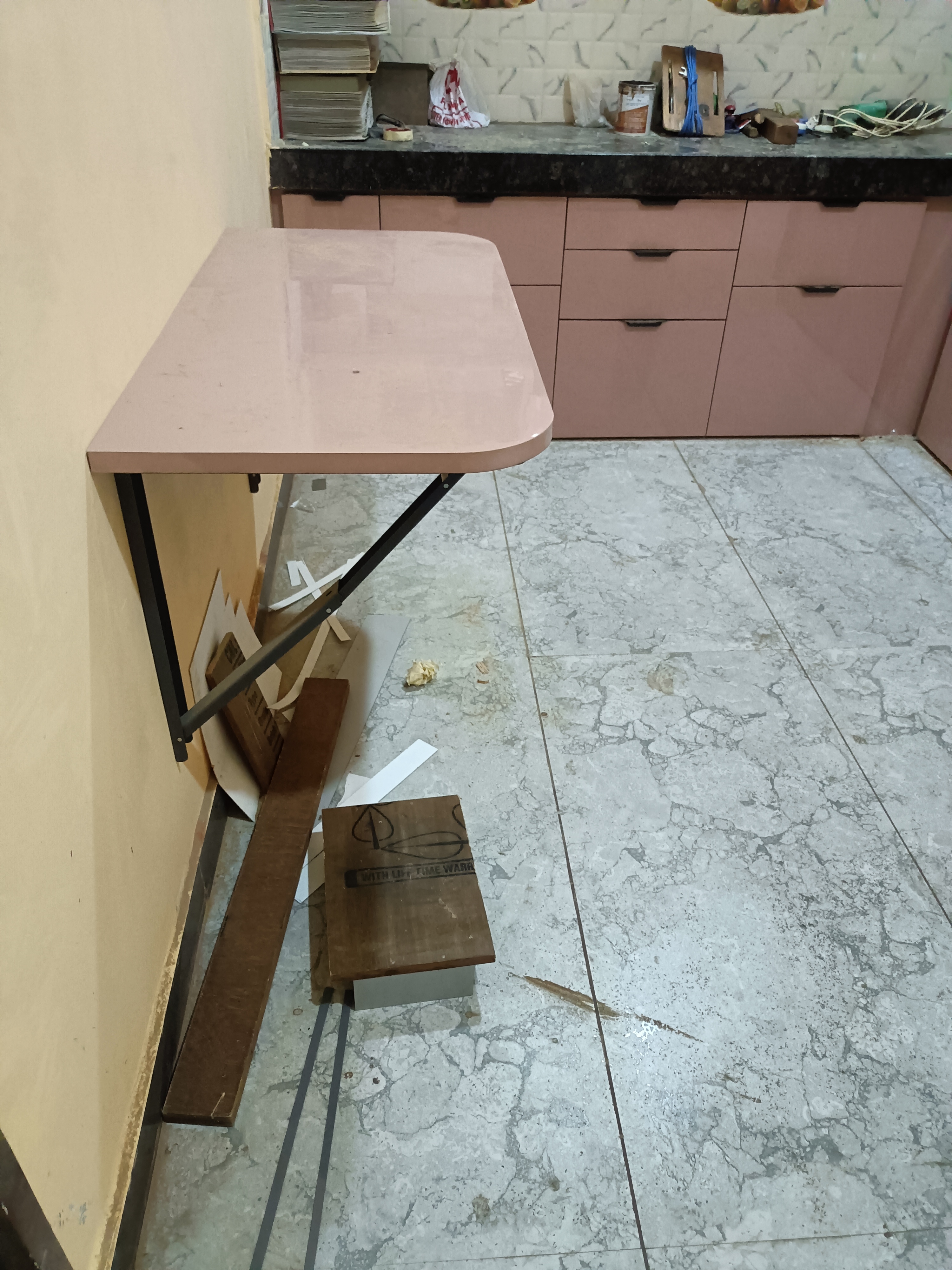 Bed n Cabinets