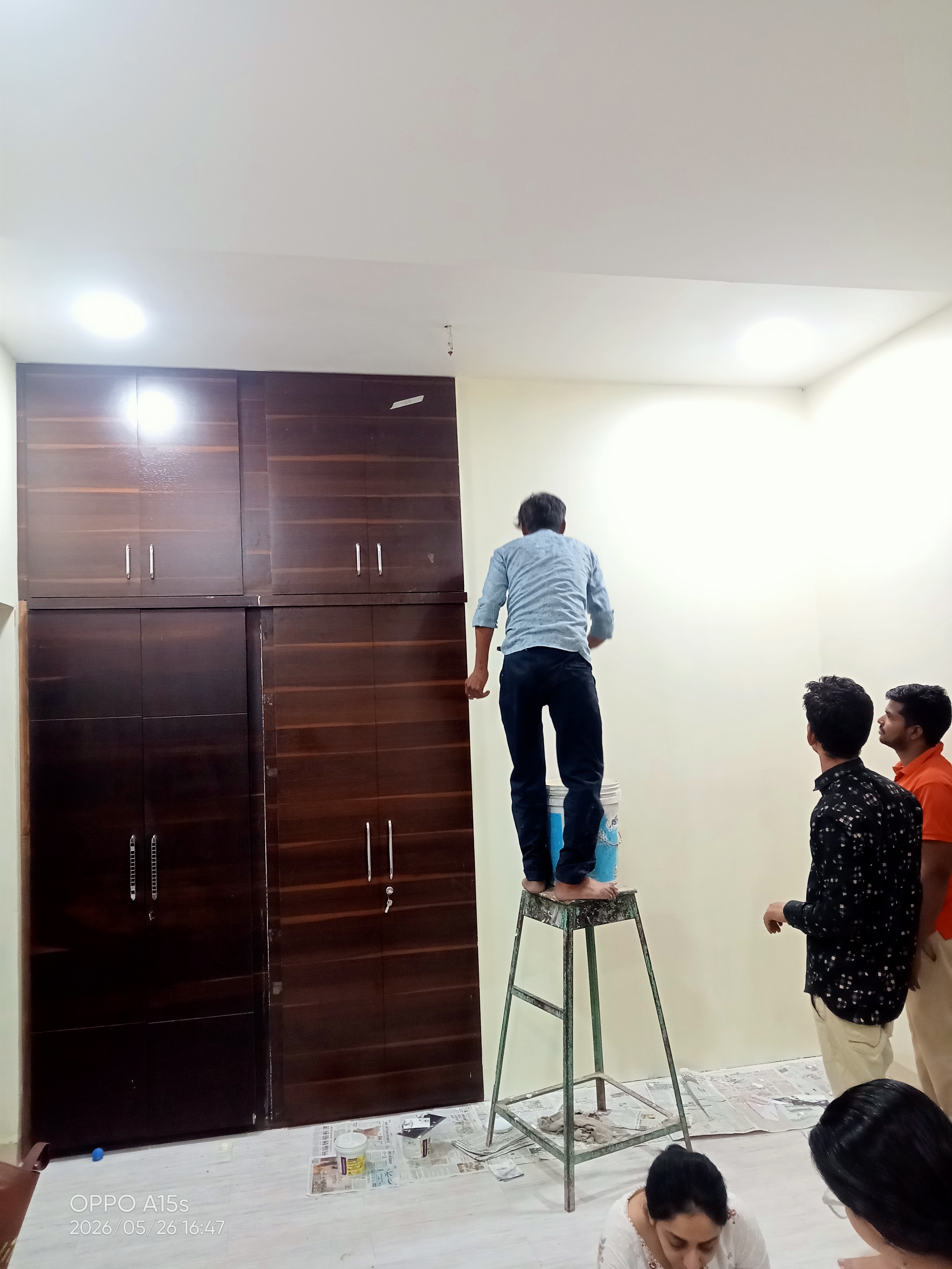 Bed n Cabinets