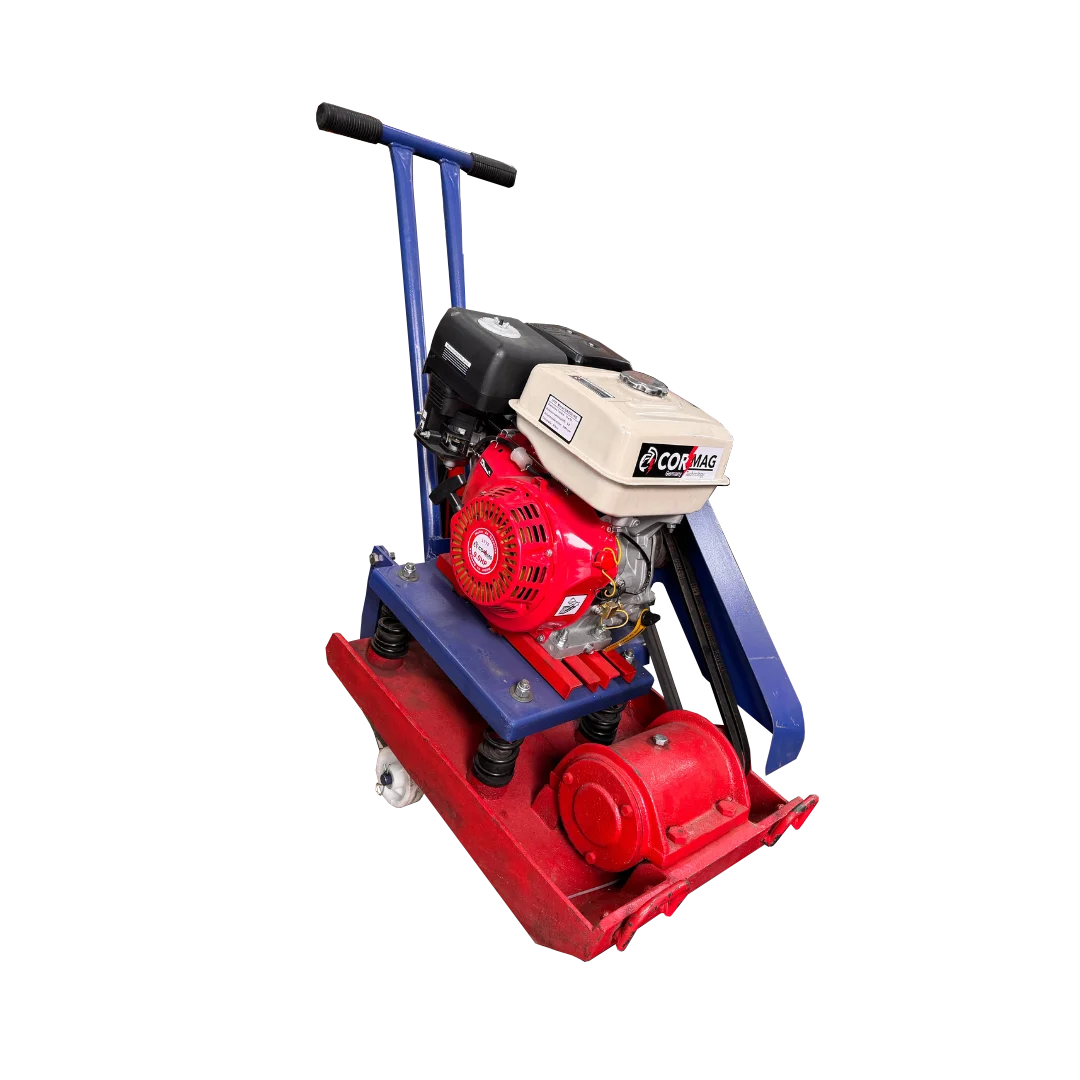 Rana compactadora nacional de 100 kg con placa de 50x70 cm, fabricada en hierro fundido y con profundidad de compactación de 50 cm.