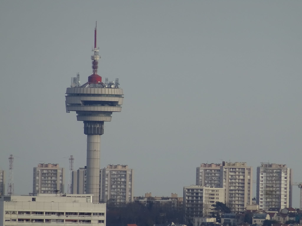 Vue de la seine metro quartier Beaugrenelle balade architecturale