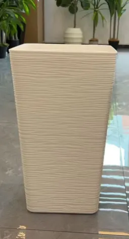 Planter pot, 12"