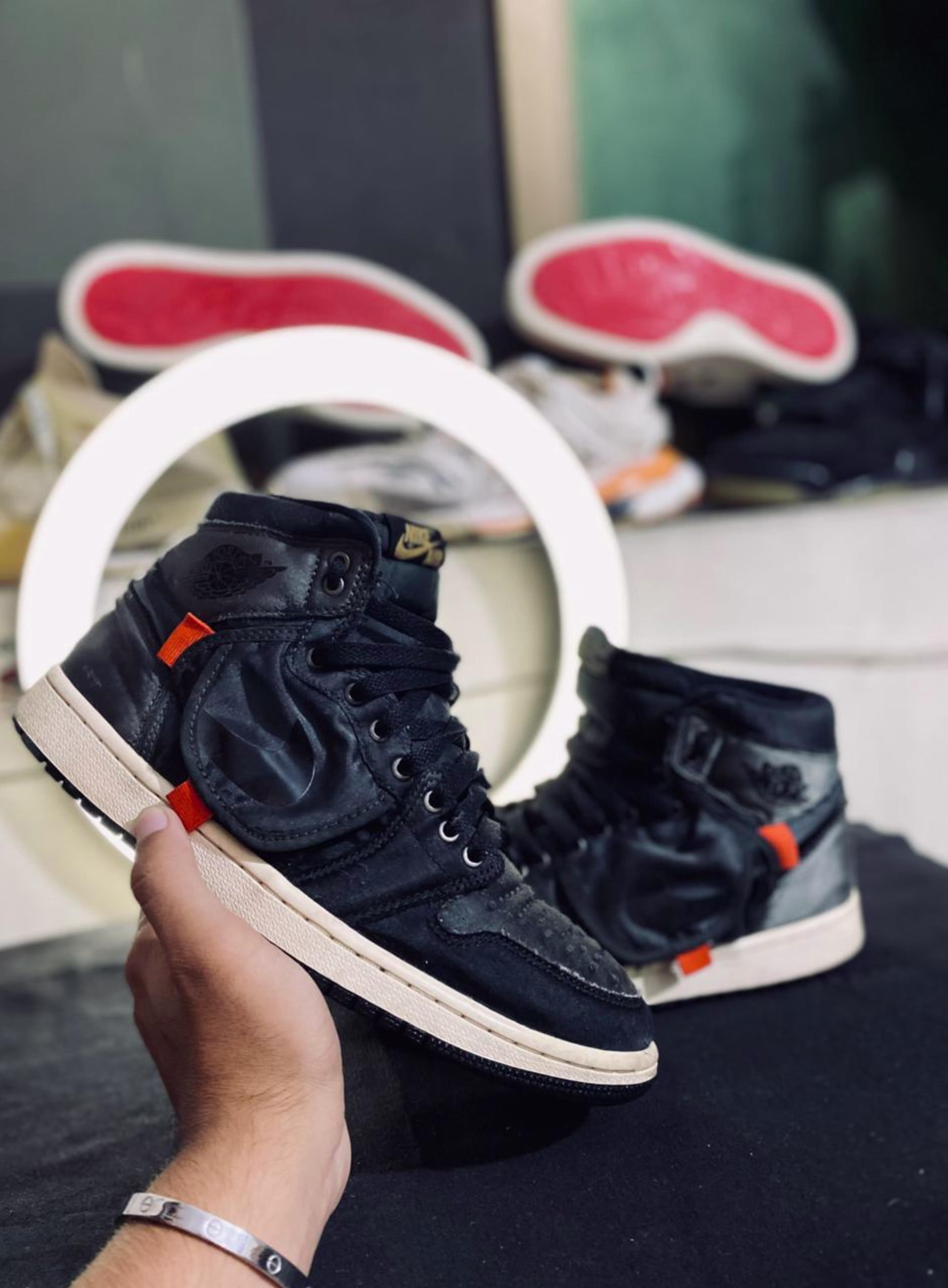 Jordan Jordan 1 high utility  - 10/10 Preloved basketball in Pakistan