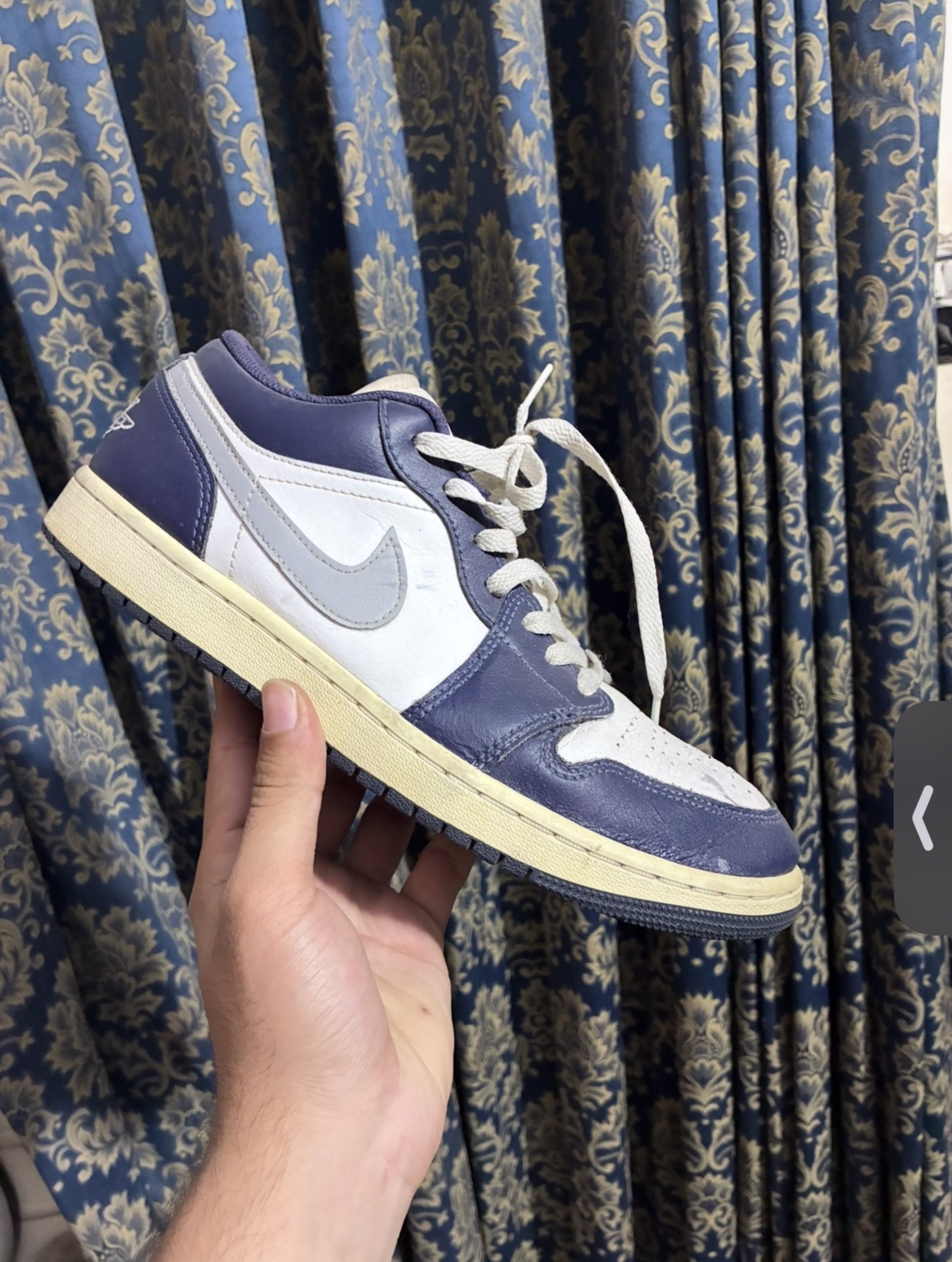 Jordan Jordan 1 low mystic blue - 8/10 Preloved basketball in Pakistan