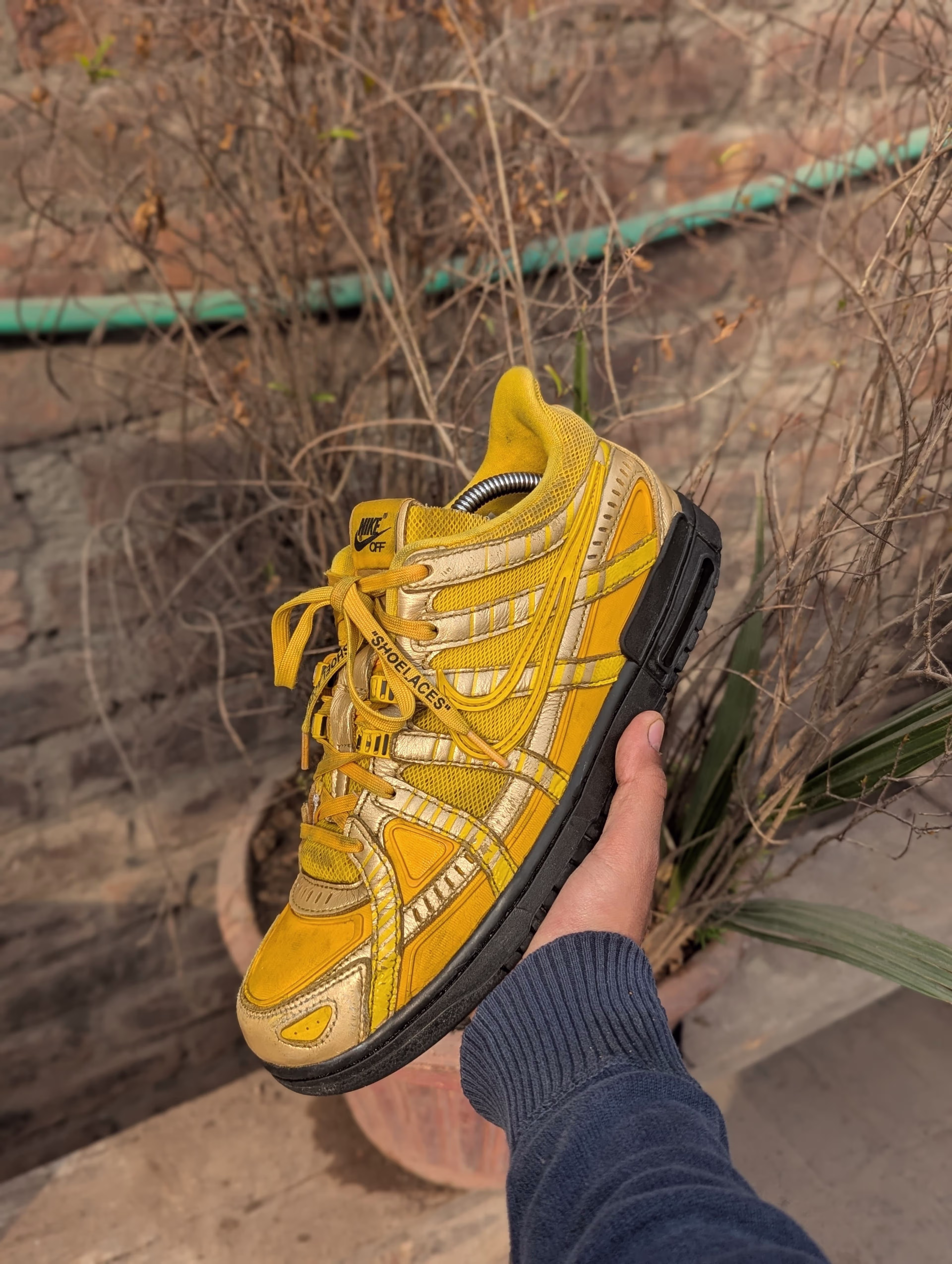 Nike Nike sb rubber dunks x off white - 10/10 Preloved basketball in Pakistan