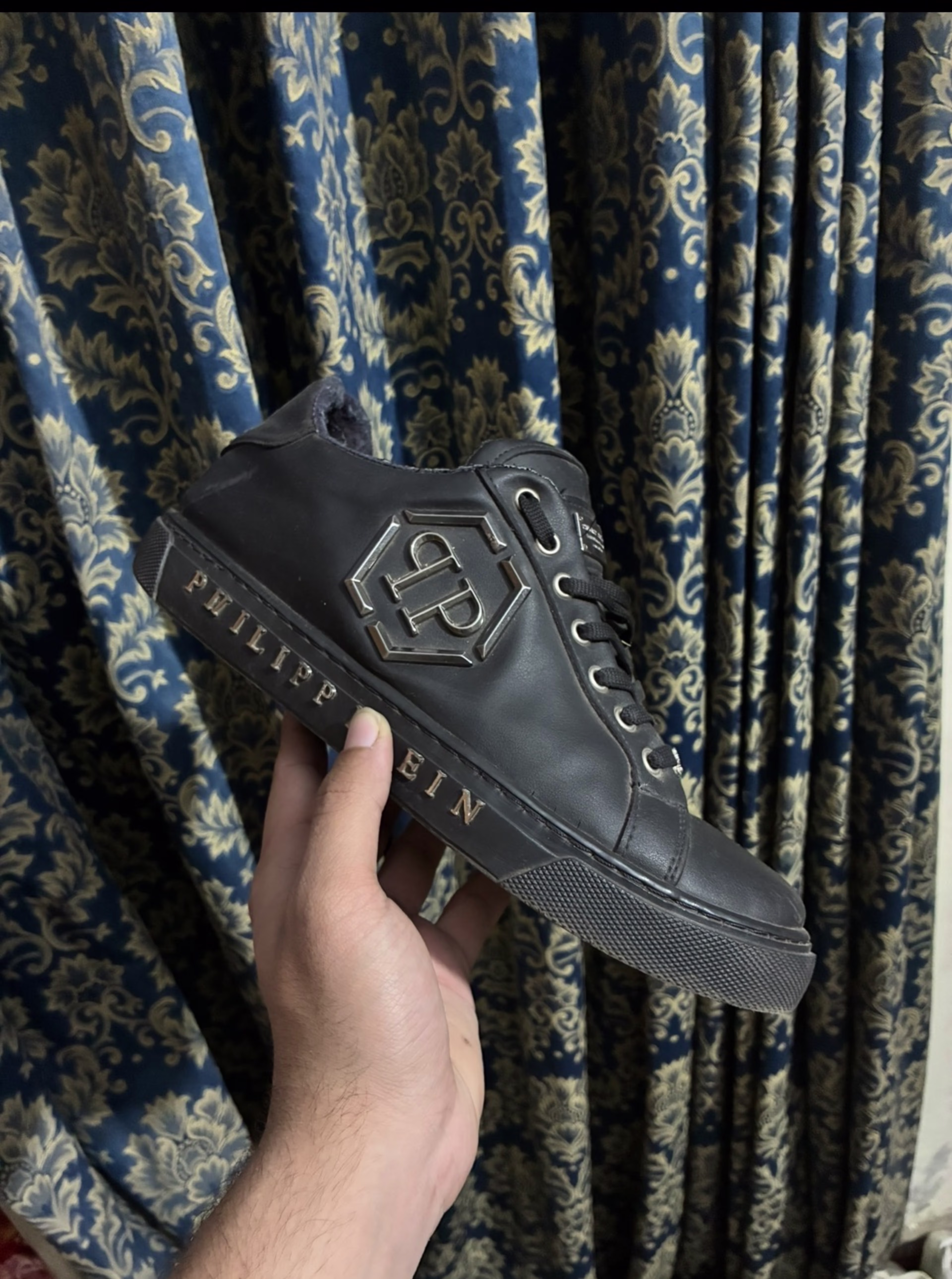 Phillip plein Phillip plein low top sneakers - 9/10 Preloved luxury in Pakistan