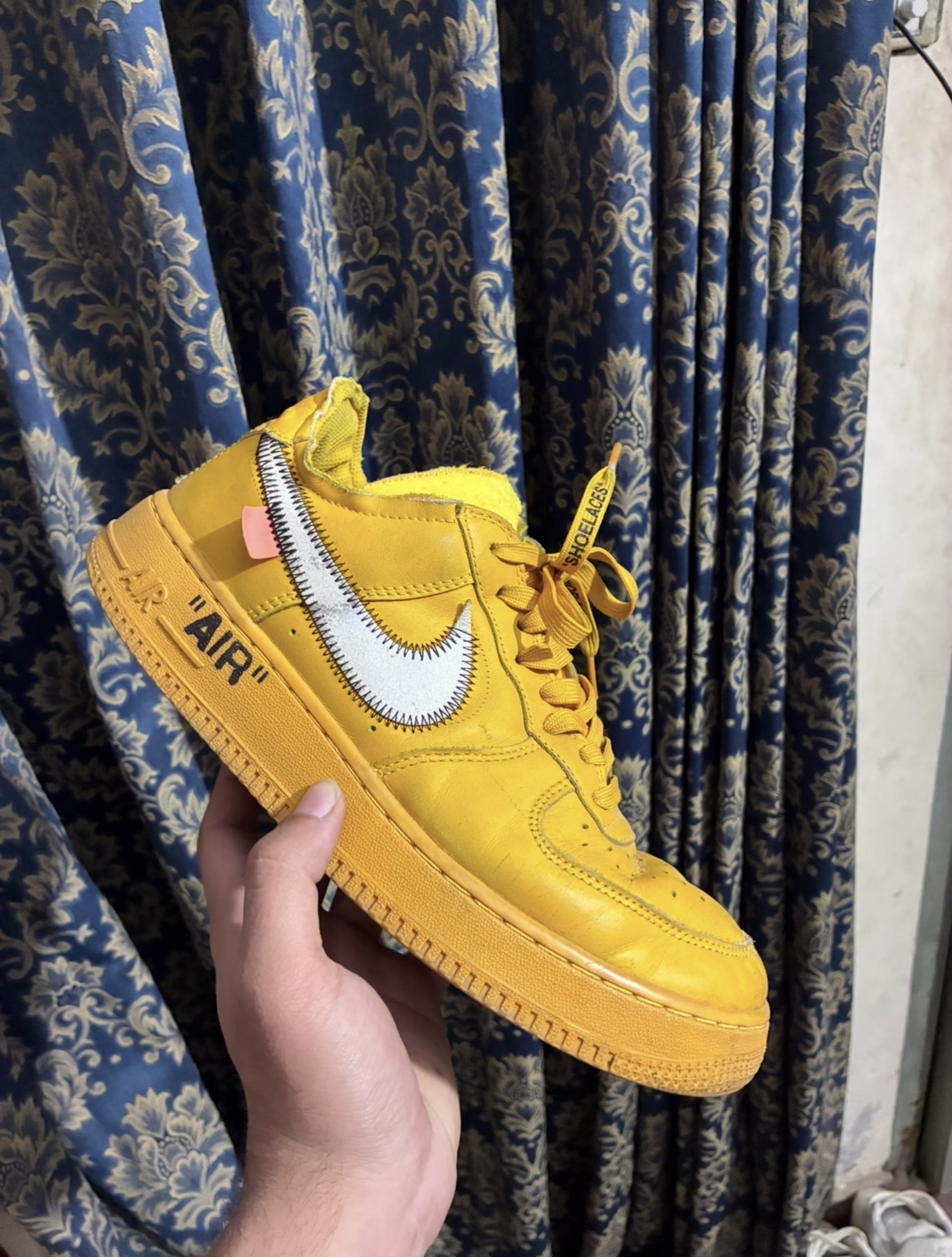 Nike Air Force 1 low x off white lemonade  - 9/10 Preloved basketball in Pakistan