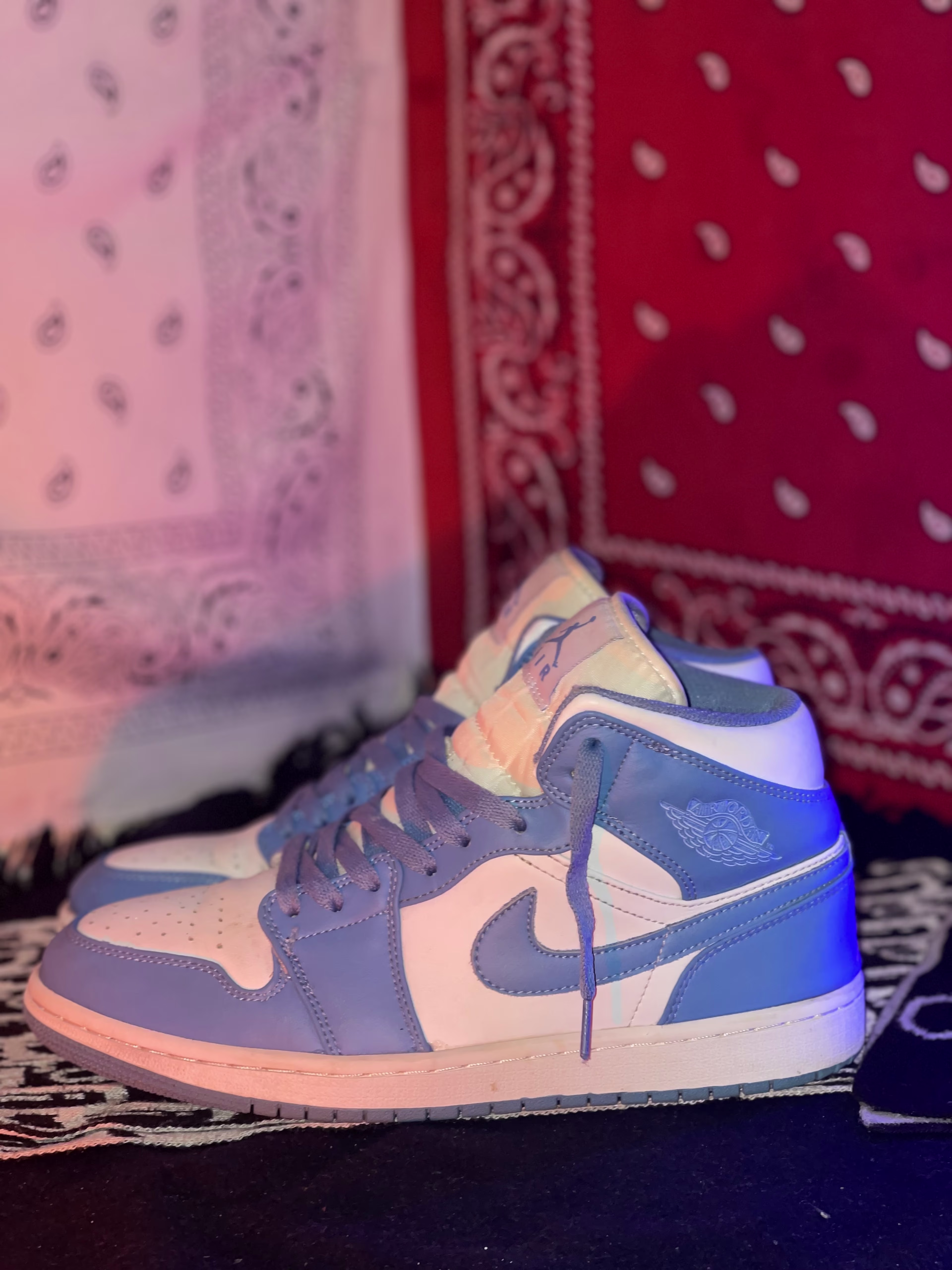 Jordan Jordan 1 mid unc - 10/10 Preloved other in Pakistan
