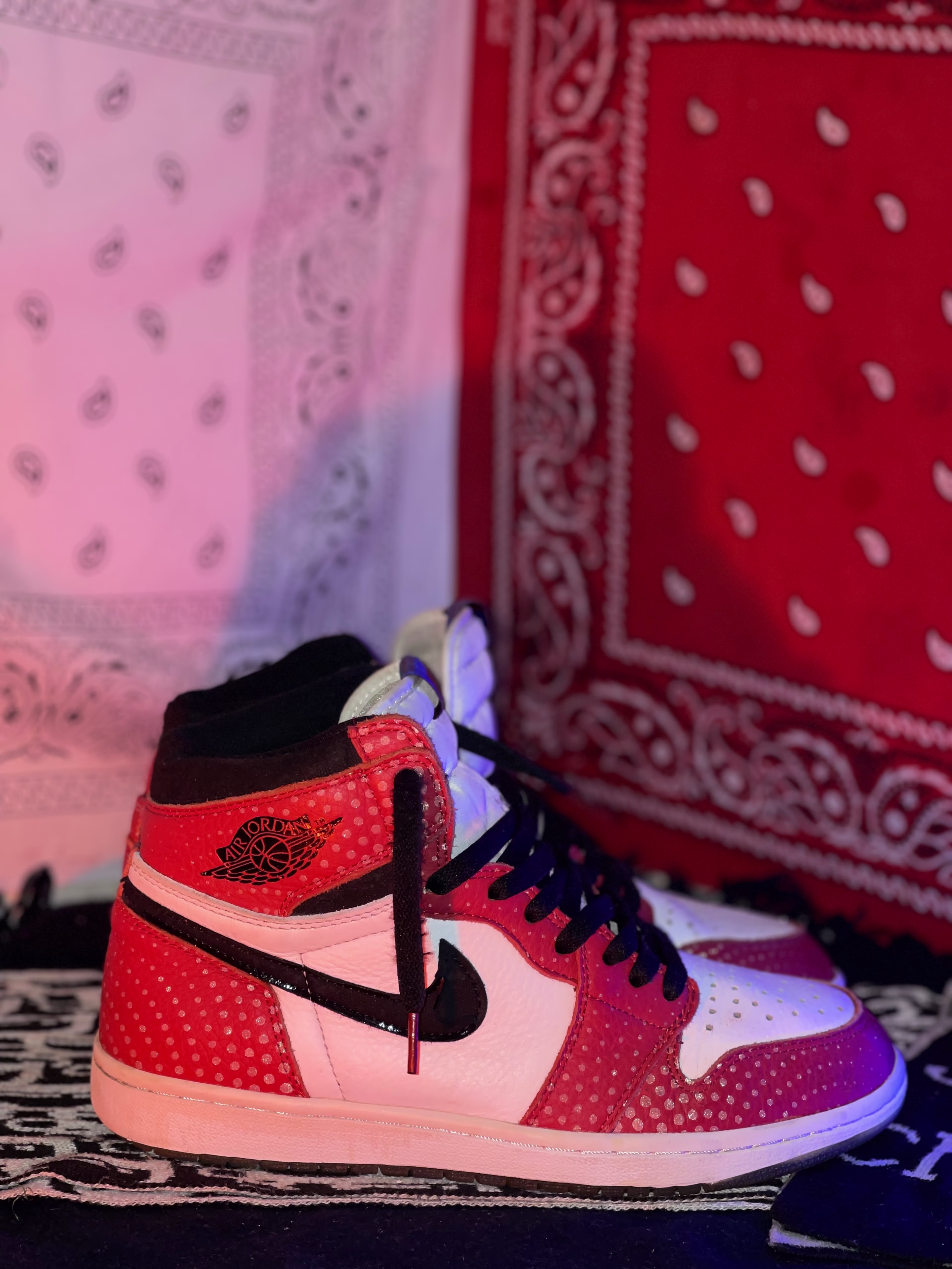 Jordan Jordan 1 high spiderman - 10/10 Preloved formal in Pakistan